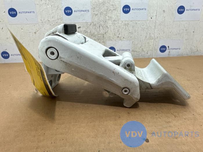 Bisagra del portón trasero Mercedes Sprinter