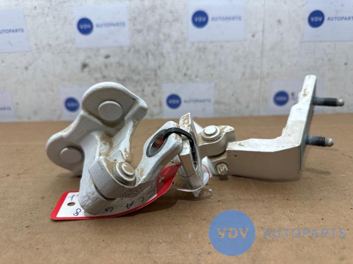 Zawias drzwi lewych tylnych Mercedes CLA