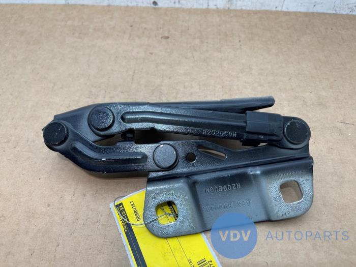 Bonnet Hinge Mercedes ML-Klasse