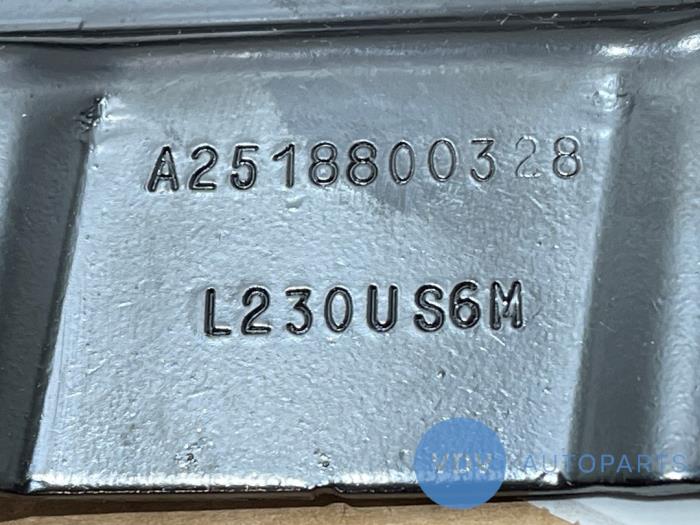 Bonnet Hinge Mercedes ML-Klasse