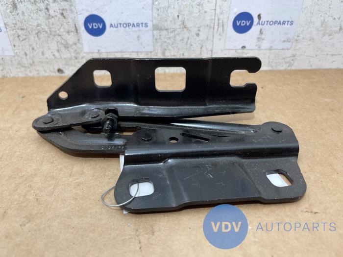 Zawias pokrywy silnika Mercedes ML-Klasse