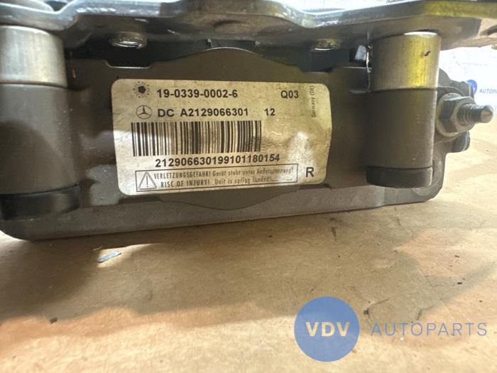 Système popup capot Mercedes E-Klasse