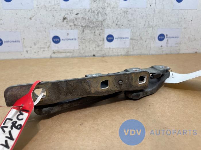 Zawias pokrywy silnika Mercedes E-Klasse