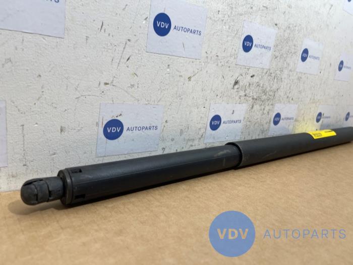 Gasdämpfer rechts hinten Mercedes GLA