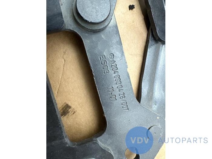 Zawias pokrywy silnika Mercedes GLK-Klasse