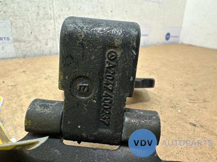 Tailgate hinge Mercedes C-Klasse
