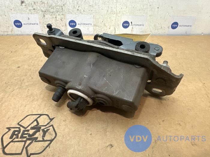 Popup System Motorhaube Mercedes E-Klasse