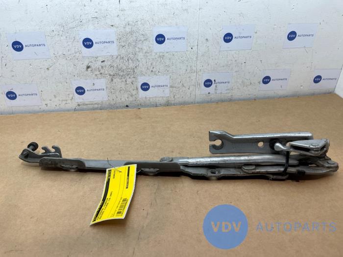 Zawias pokrywy bagaznika Mercedes S-Klasse