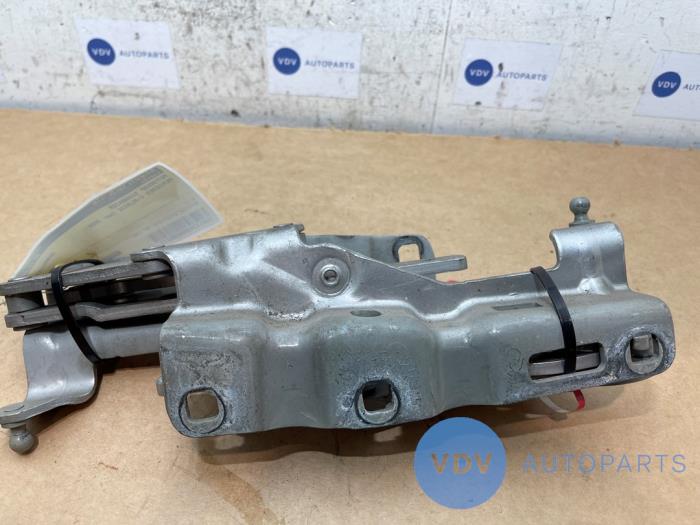 Bonnet Hinge Mercedes C-Klasse