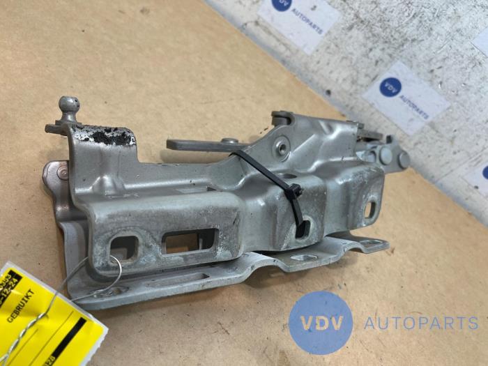 Bonnet Hinge Mercedes C-Klasse