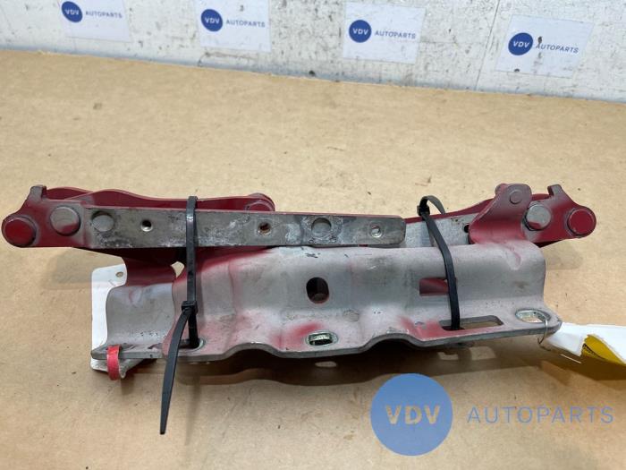 Bonnet Hinge Mercedes C-Klasse