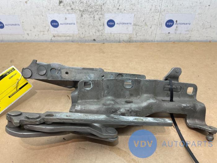 Bonnet Hinge Mercedes C-Klasse