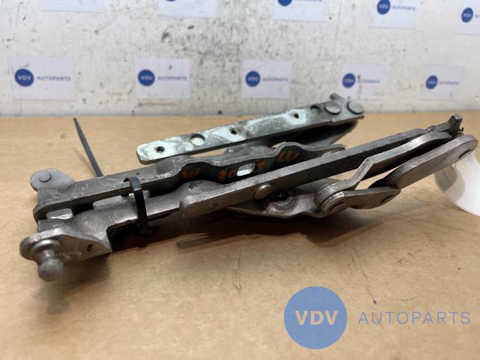 Charnière capot Mercedes C-Klasse