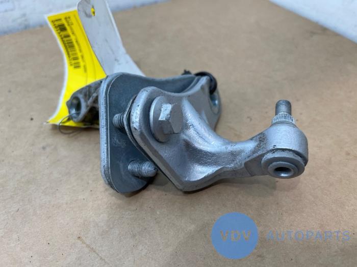 Scharnier deur rechts-voor Mercedes CLK