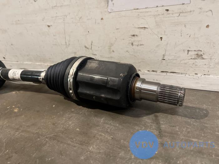 Os napedowa prawy przód Mercedes GLC-Klasse