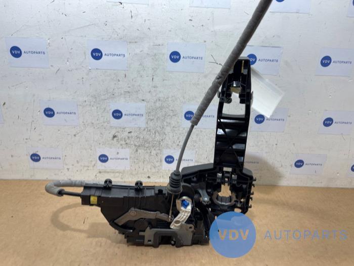 Türschlossmechanik 2-türig rechts Mercedes Vito