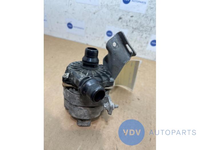 Pompe à eau Mercedes CLS-Klasse