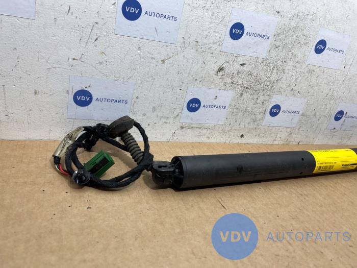 Rear gas strut, right Mercedes GLC-Klasse