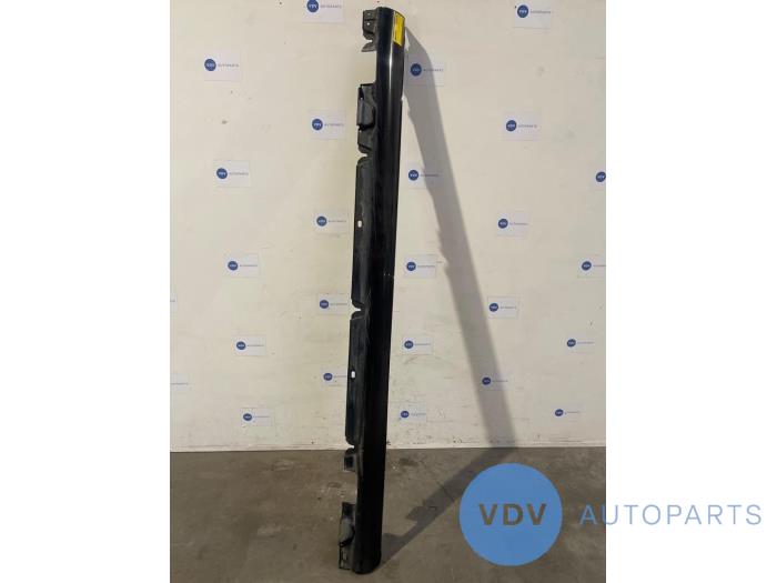 Sill, right Mercedes C-Klasse