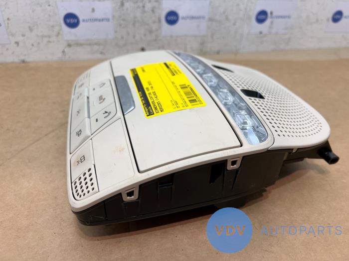 Eclairage intérieur avant Mercedes C-Klasse