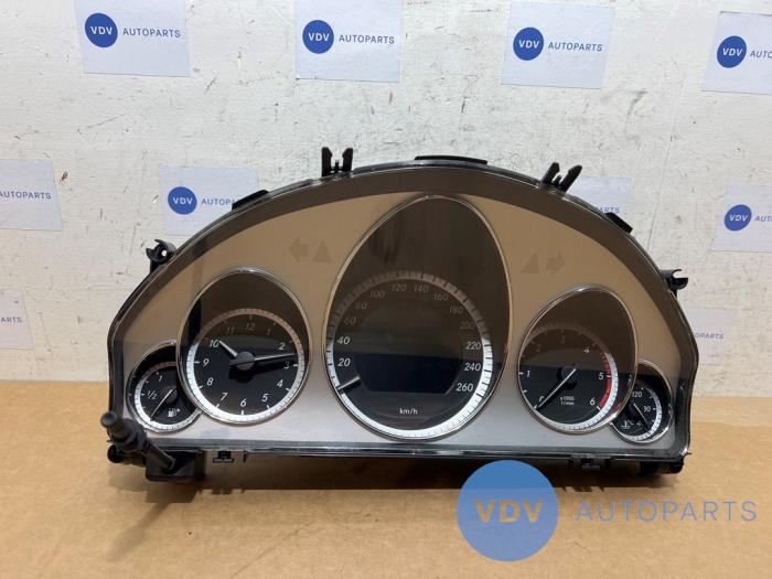 Compteur kilométrique KM Mercedes E-Klasse