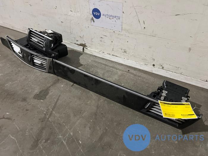 Dashboard decoration strip Mercedes E-Klasse