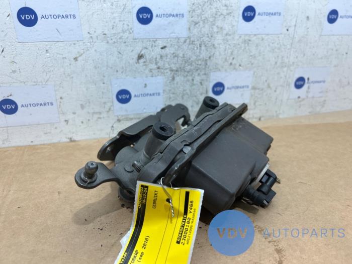 Popup System Motorhaube Mercedes E-Klasse