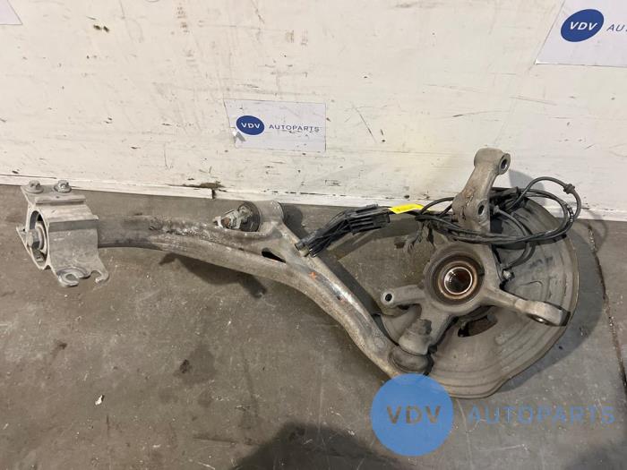 Knuckle, front right Mercedes B-Klasse