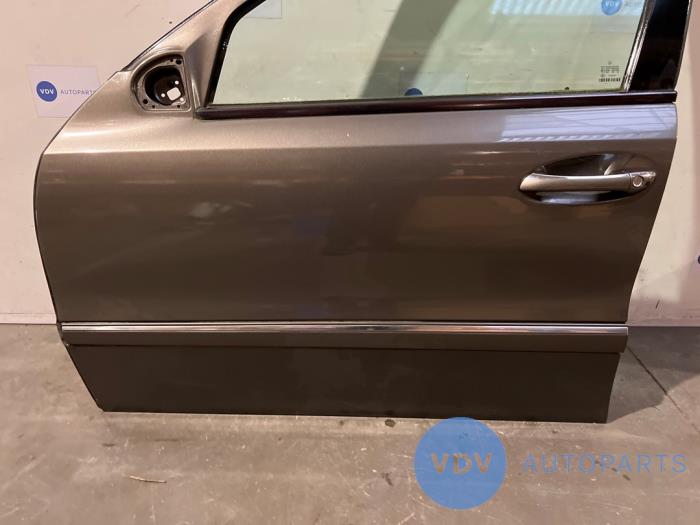 Door 4-door, front left Mercedes E-Klasse