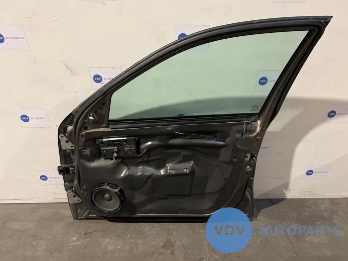 Tür 4-türig rechts vorne Mercedes E-Klasse