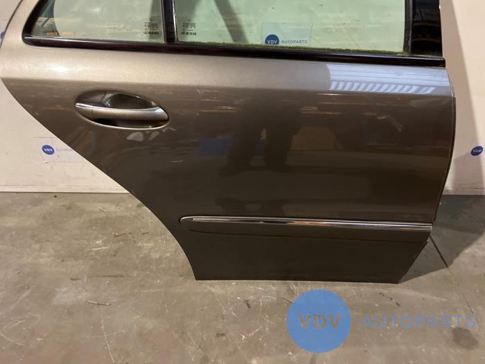 Tür 4-türig rechts hinten Mercedes E-Klasse