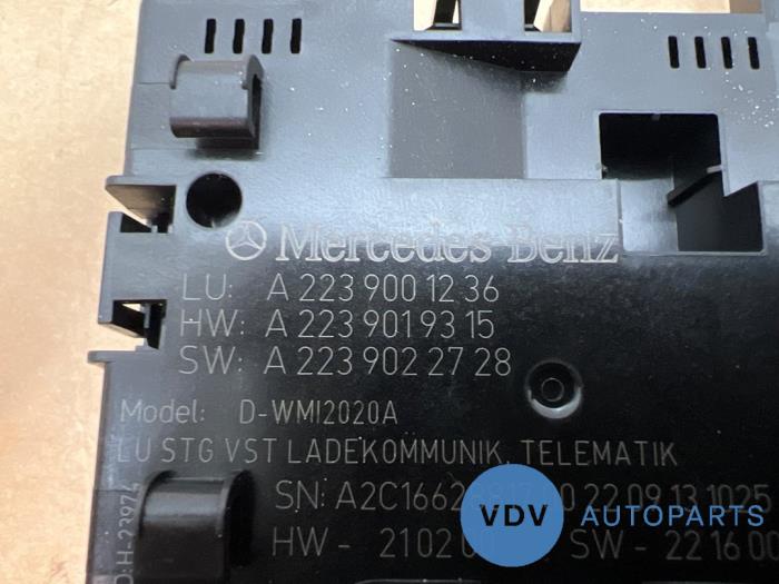 Chargeur sans fil Mercedes C-Klasse