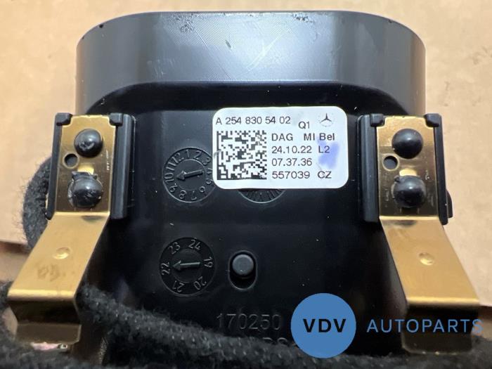 Kratka wentylacyjna deski rozdzielczej Mercedes GLC-Klasse