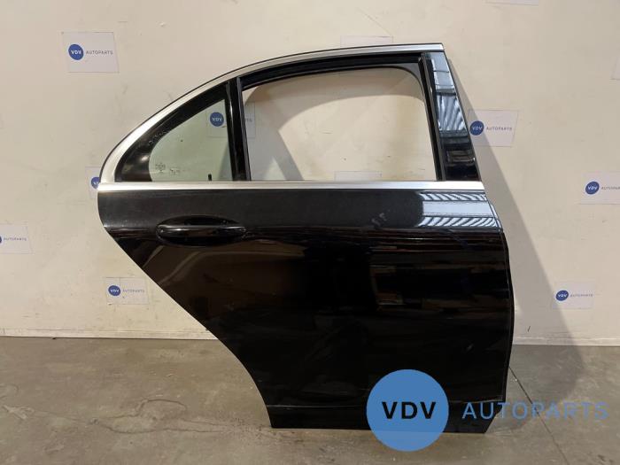 Drzwi prawe tylne wersja 4-drzwiowa Mercedes C-Klasse