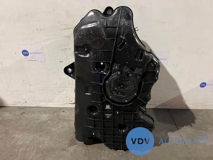 Zbiornik AdBlue Mercedes GLC-Klasse