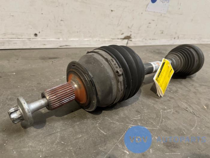 Aandrijfas links-voor Mercedes B-Klasse