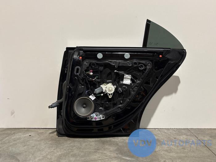 Tür 4-türig rechts hinten Mercedes CLA