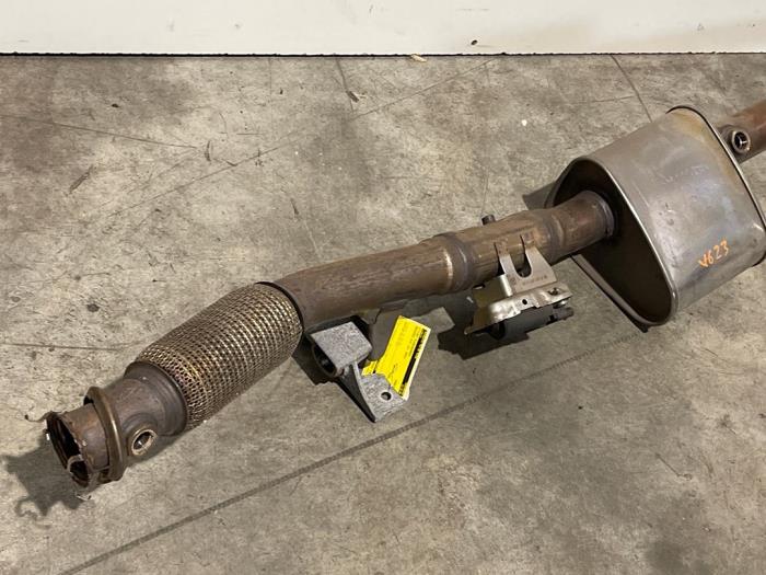 Auspuff Mitteldämpfer Mercedes CLA