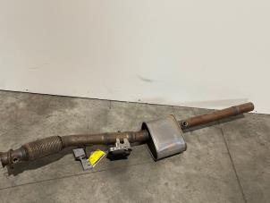 Gebruikte Uitlaat Middendemper Mercedes CLA (118.3) 1.5 CLA-180d Prijs € 181,50 Inclusief btw aangeboden door Autoparts Van De Velde