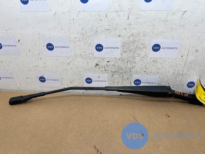 Scheibenwischerarm vorne Mercedes CLA