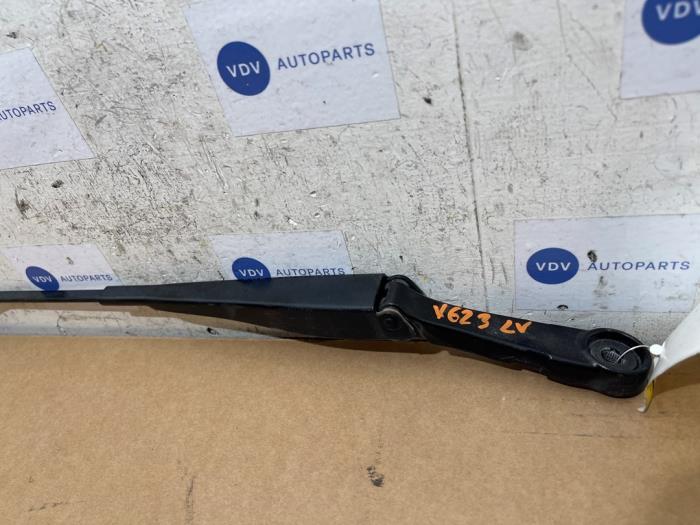 Front wiper arm Mercedes CLA
