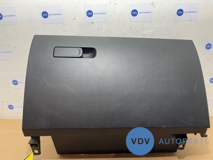 Dashboardkastje Mercedes CLA