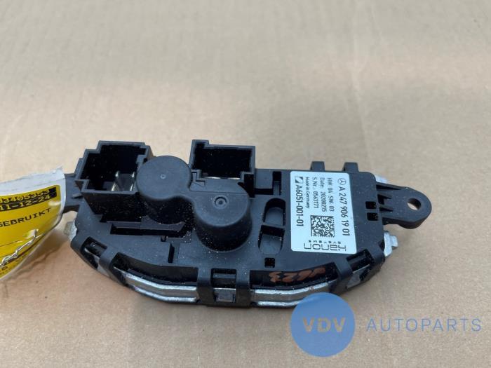 Regulator napiecia Mercedes CLA