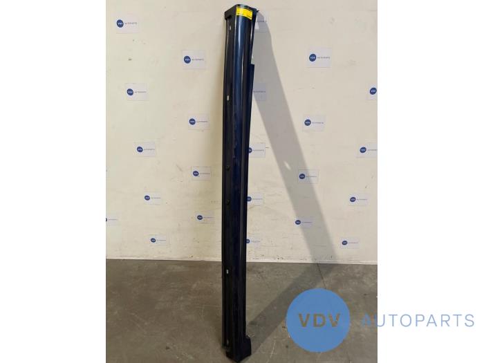 Dorpel rechts Mercedes B-Klasse