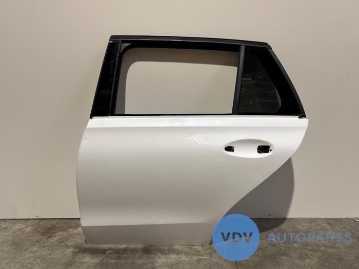 Tür 4-türig links hinten Mercedes C-Klasse