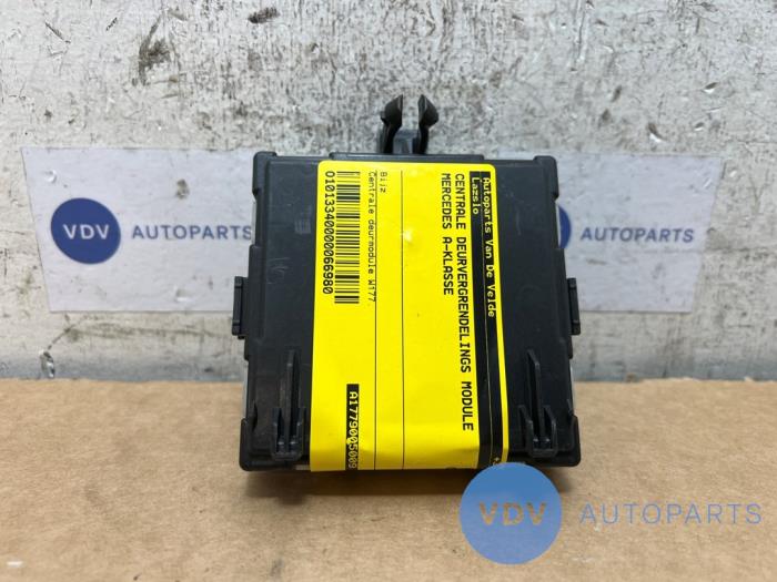 Modul centralnego zamka Mercedes A-Klasse