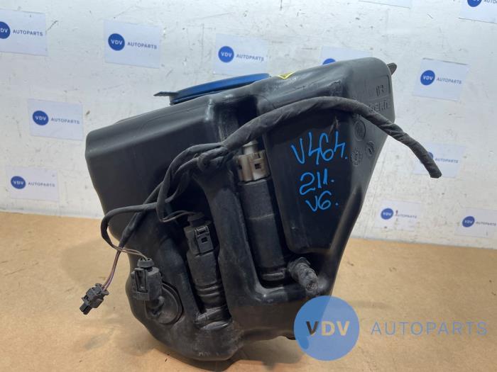 Front windscreen washer reservoir Mercedes S-Klasse