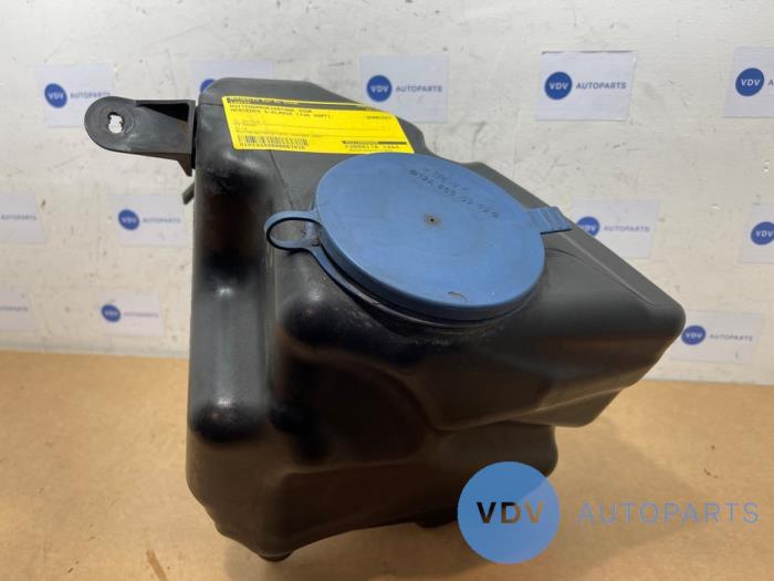 Front windscreen washer reservoir Mercedes S-Klasse