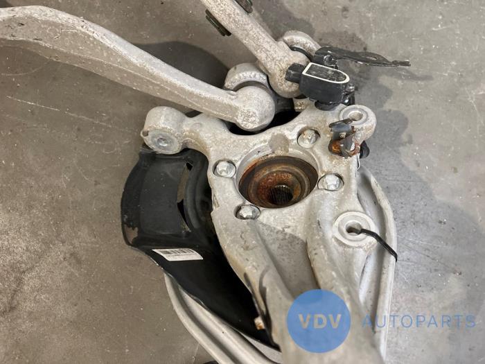 Fusee links-voor Mercedes S-Klasse