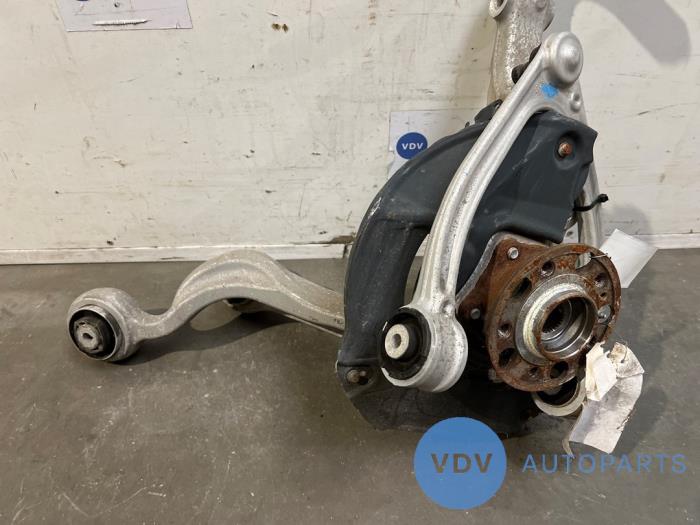 Fusee links-voor Mercedes S-Klasse